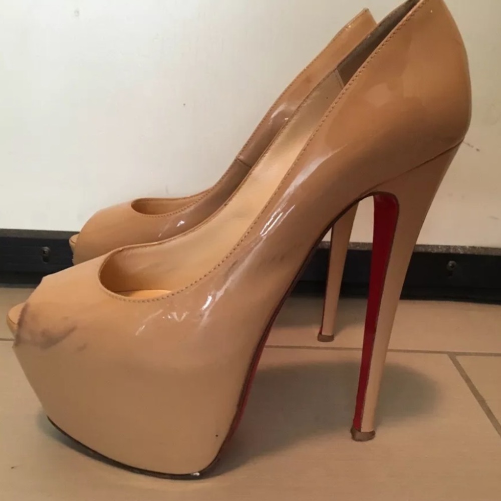 Authentic Preowned Christian Louboutin Highness